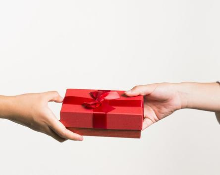 File:Thaaannaaa Gift.jpg