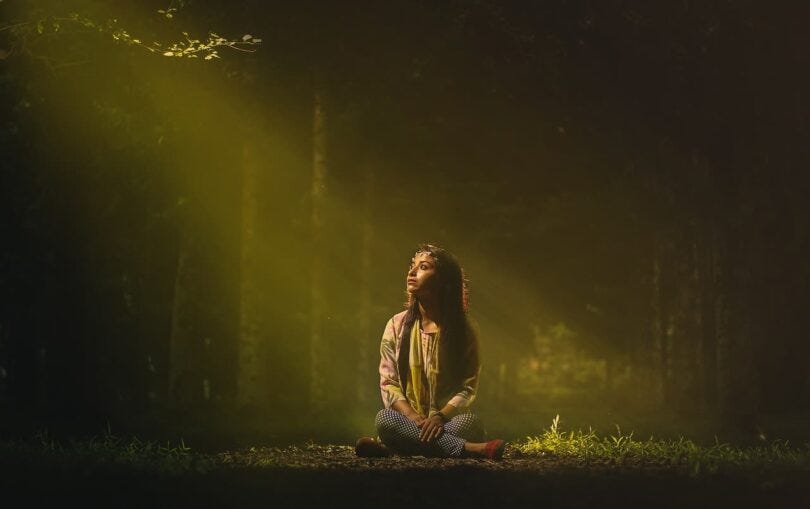 How to Ground Yourself (12 Powerful Techniques) ⋆ LonerWolf