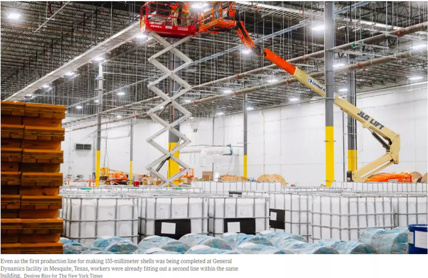 Screenshot of production line for making 155-millimeter shells at General Dynamics facility in Mesquite, Texas. - Sputnik International, 1920, 24.06.2024