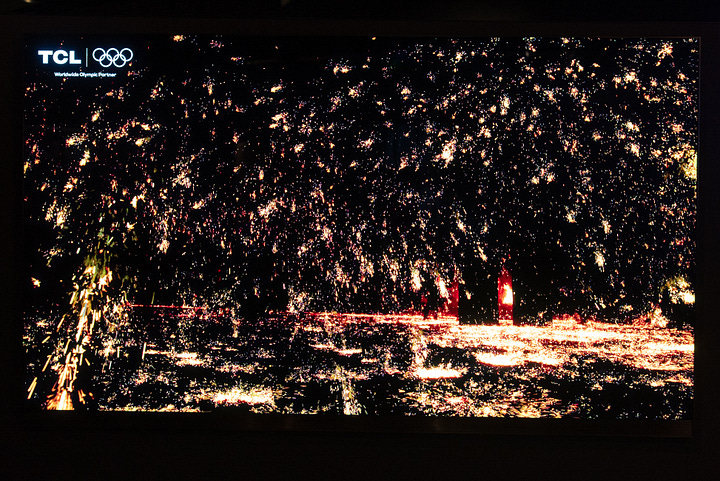 TCL X11L SQD-Mini LED TV