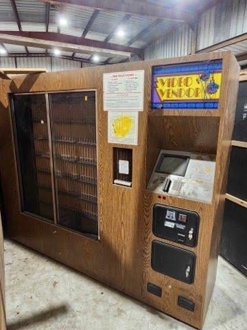 r/VHS - Over 100 VHS “Video Vendor”machines from 1985 discovered in North Texas r/VHS - Over 100 VHS “Video Vendor”machines from 1985 discovered in North Texas