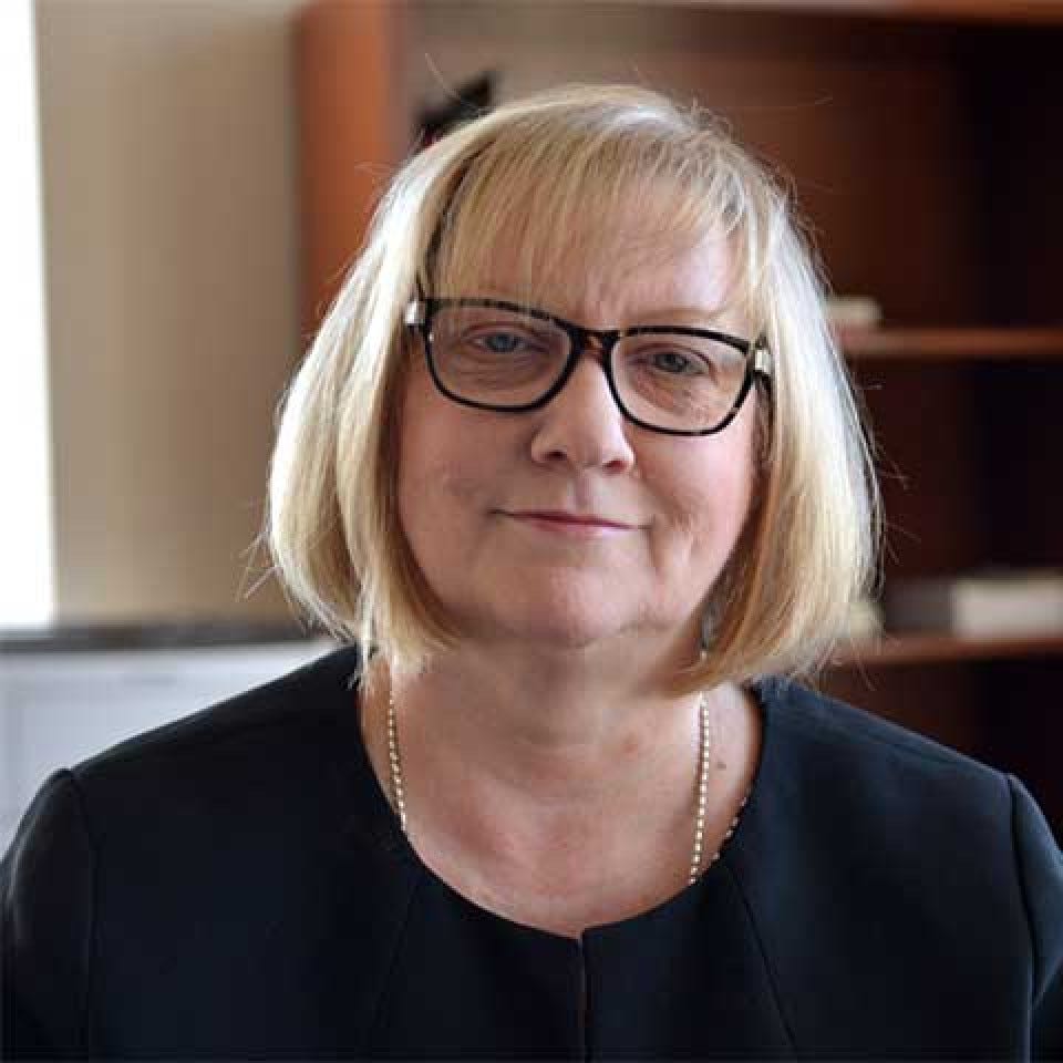 Photo of Cynthia Farmer