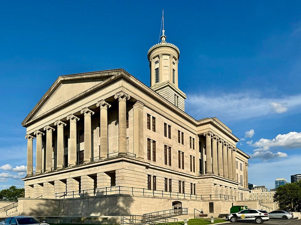 File:Tennessee State Capitol, Charlotte Avenue, Nashville, TN.jpg