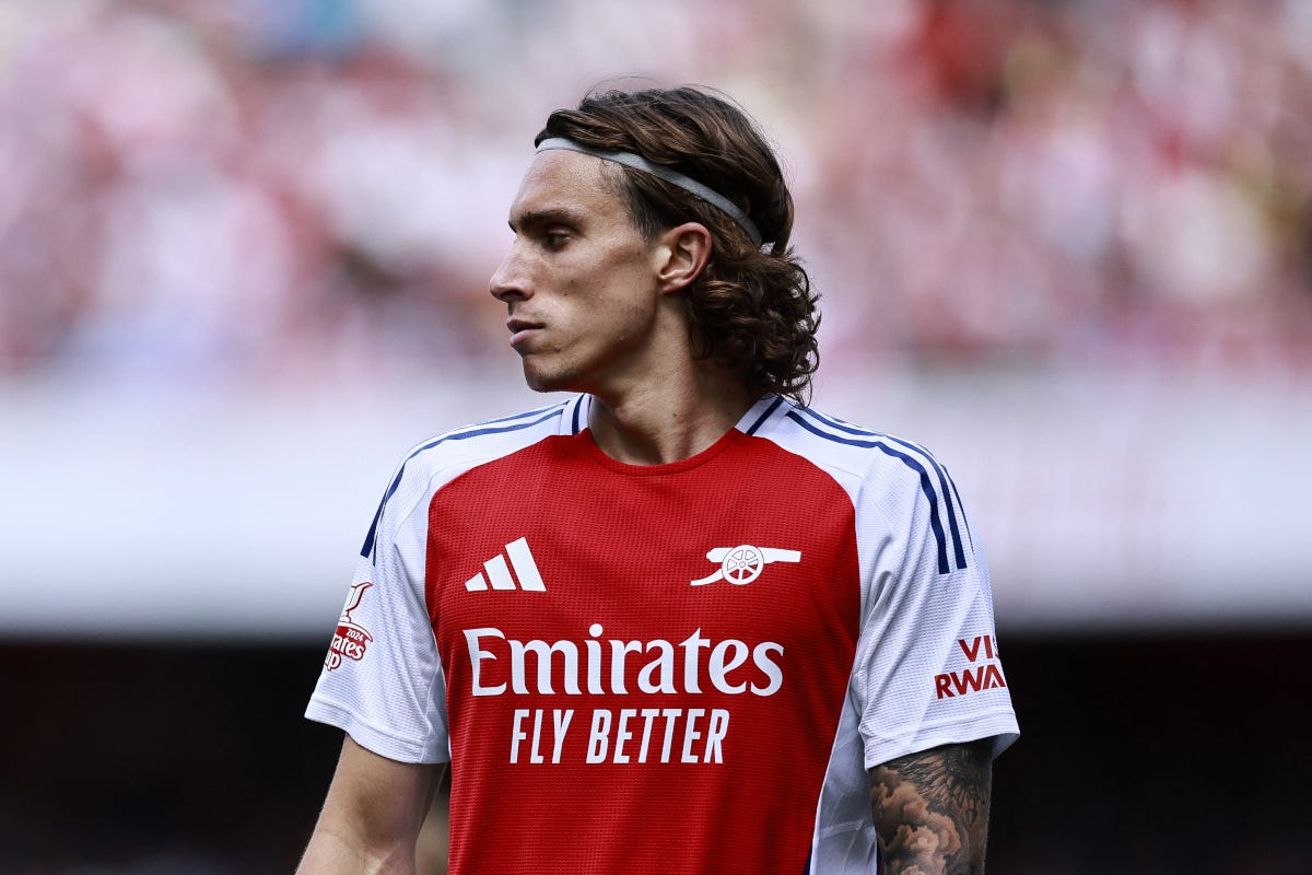 Italy talent Calafiori makes promising debut for Arsenal in 2 different ...