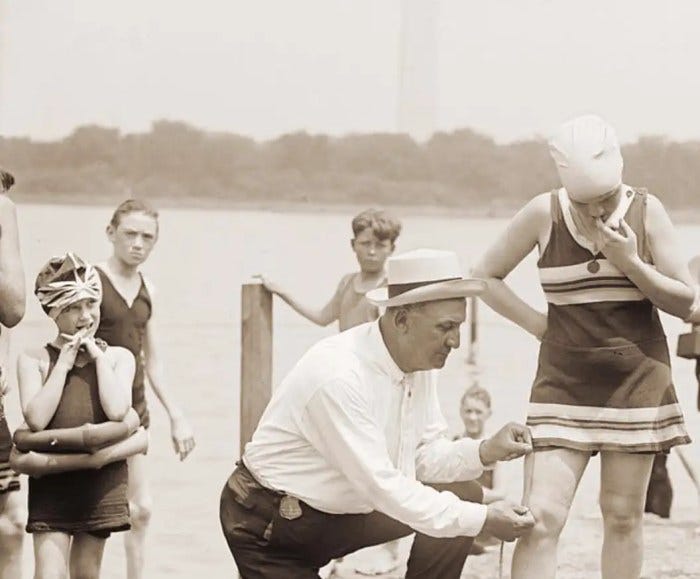 Peer-Reviewed Research: Men Find Looking At Nearly Naked Women Distracting Peer-Reviewed Research: Men Find Looking At Nearly Naked Women Distracting