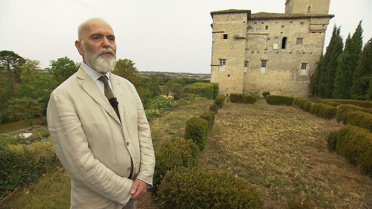 SPIEGEL TV MAGAZIN: Schlossbesuch bei Verschwörungstheoretiker Renaud Camus - DER SPIEGEL