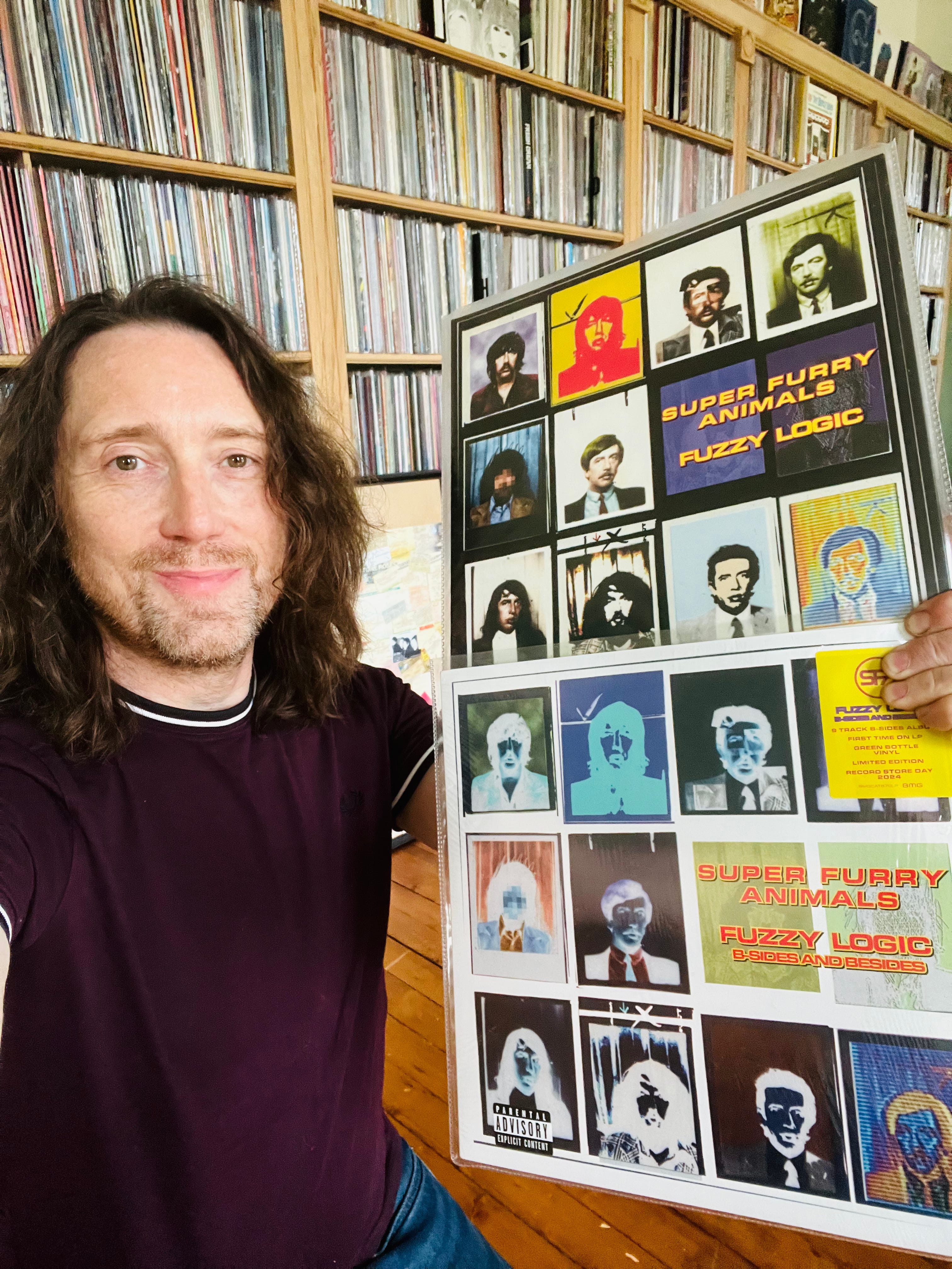 REVIEW: Super Furry Animals—Fuzzy Logic (1996)