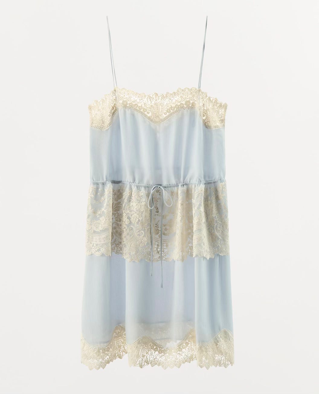 The Lace Trim Trend Is Back - And I'm Not Mad About It