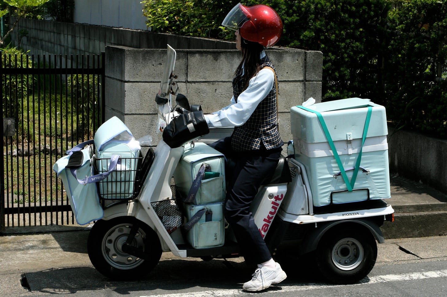 Yakult Lady