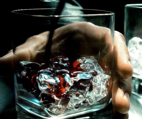 movie gifs — DAYBREAKERS 2009・dir. Michael & Peter Spierig
