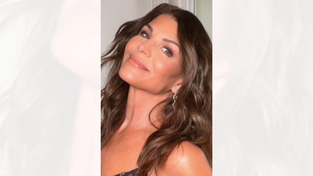 Image of One person wondered 'what fountain' of youth Lori Loughlin is drinking from. 