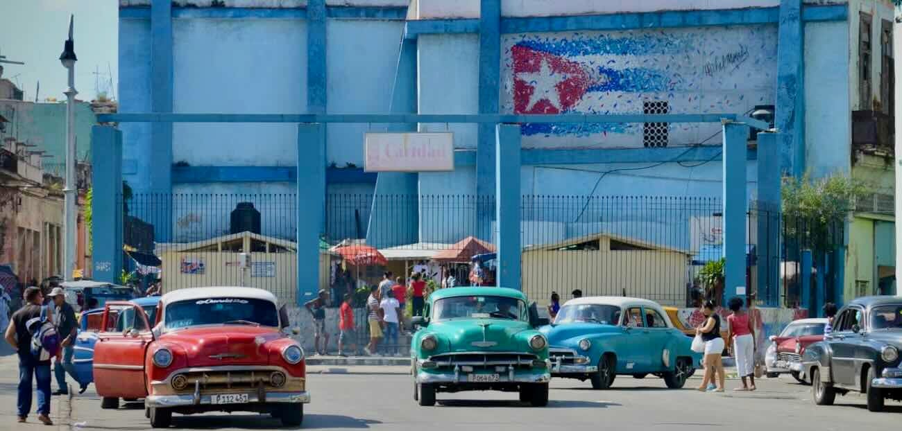 The Ultimate Guide to Investing in Cuba (before and after the 'change')