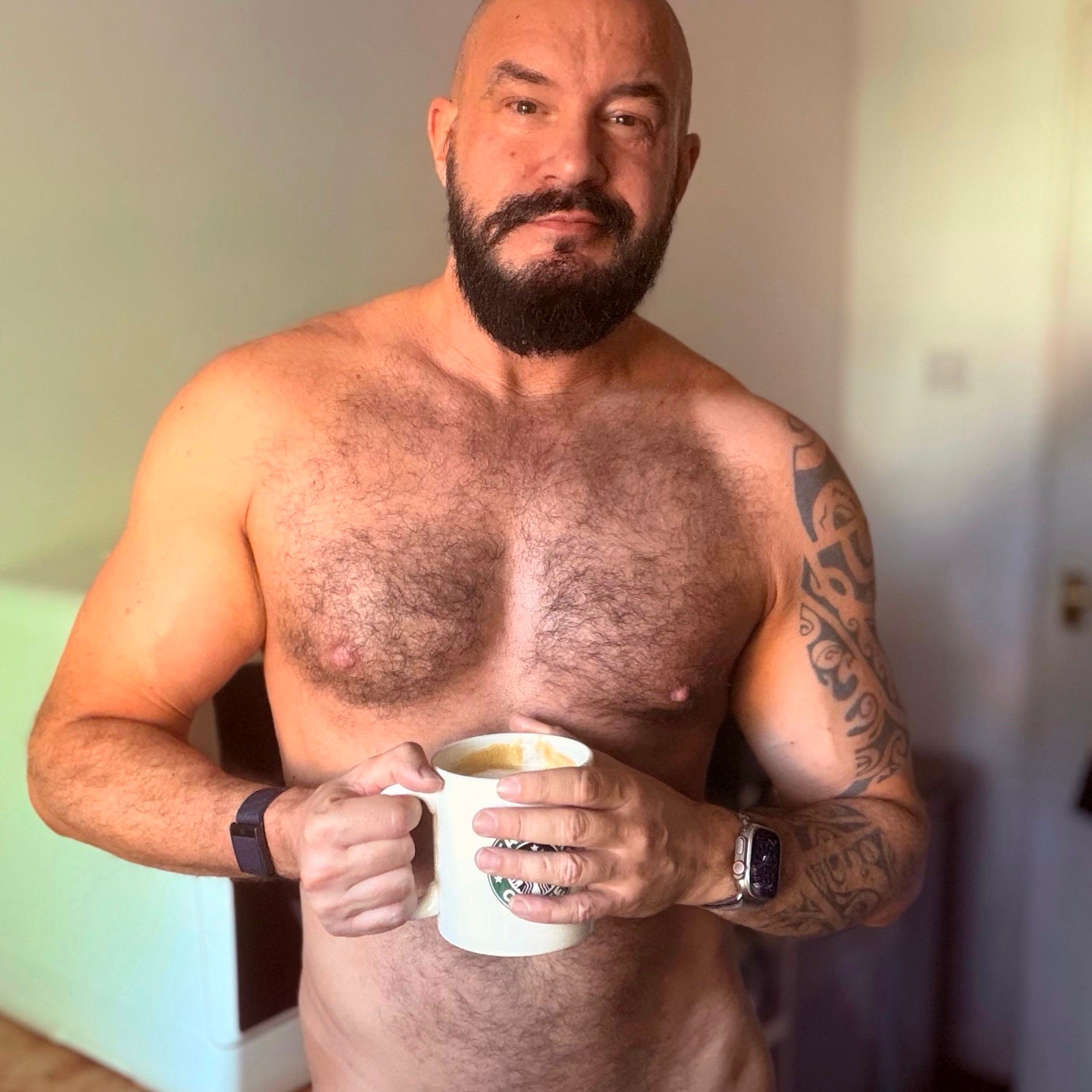  \ud83c\udff3️‍\ud83c\udf08 Built Naked | Life Without Clothes