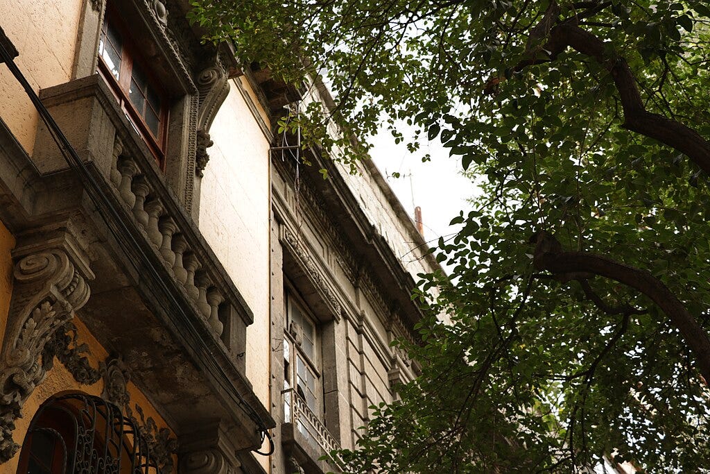 Building facades in Roma Norte neighborhood. Photo: Marianamolinar, CC BY-SA 4.0 via Wikimedia Commons