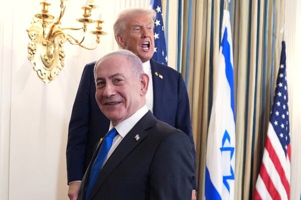 Plan Trump: ultimátum para rendir la causa palestina / Acoso a Flotilla a 118 millas de Gaza