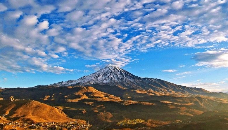 Διαδρομές προς το βουνό Damavand