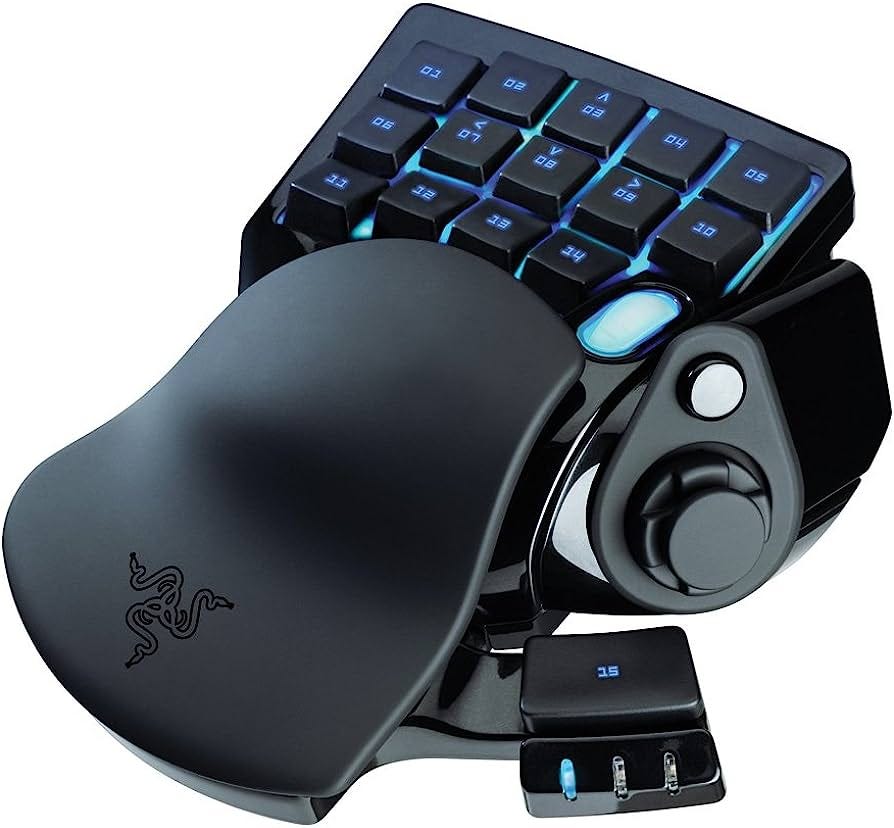 Razer Nostromo gamepad