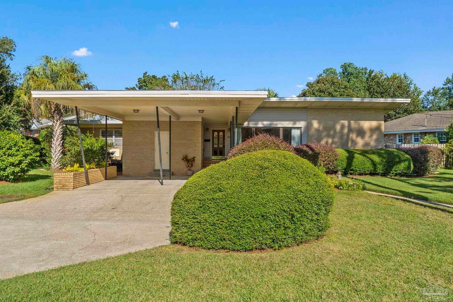 Vintage Bathrooms in Pensacola, FL - $475,000