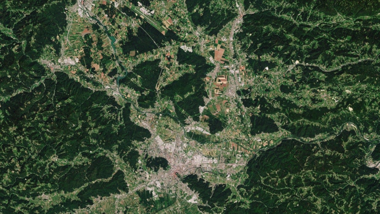Ljubljana — Sinergise’s hometown — as seen by Copernicus Sentinel-2. ESA (CC BY-SA 3.0 IGO).