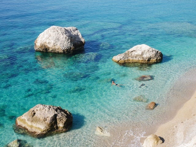 Finding the hidden gem of Kabak and our favourite beach in Turkey – NON  STOP TRAVELLING