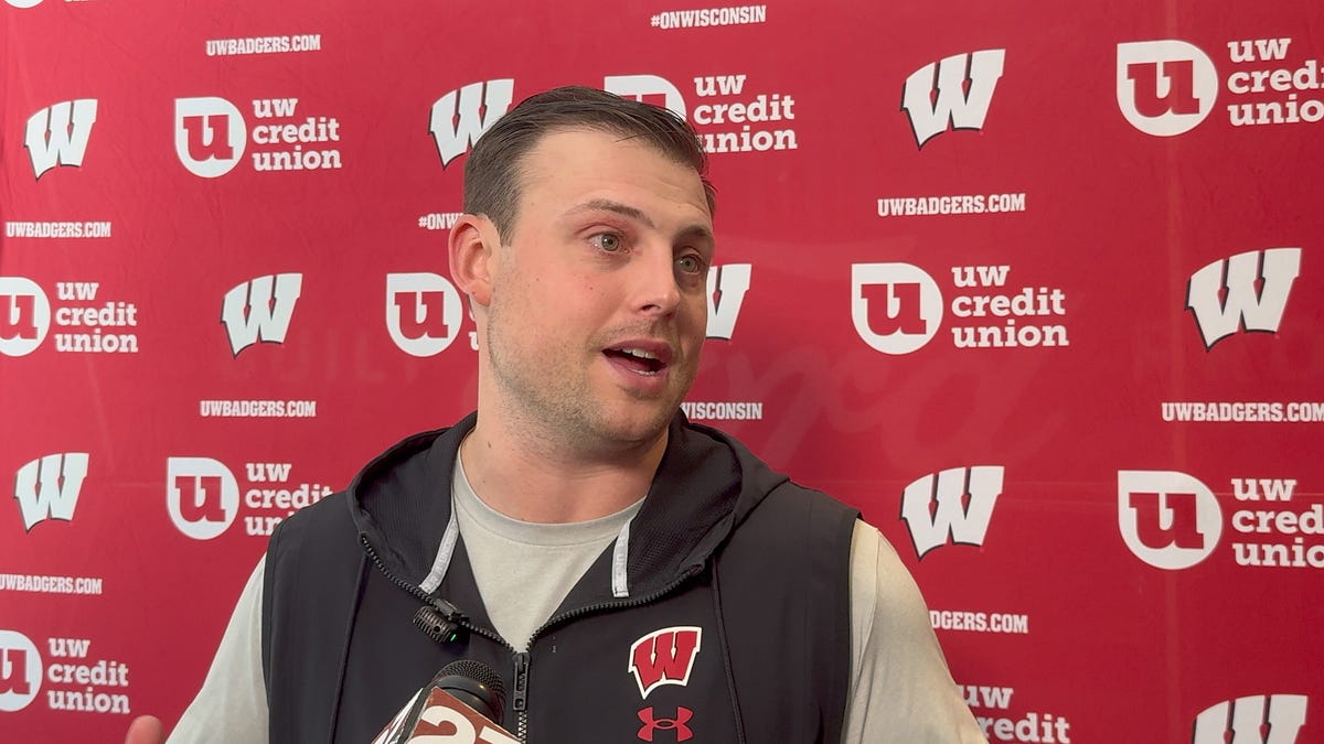 Coach: 'Elite' ball skills among strengths for Wisconsin football commit DJ Davis