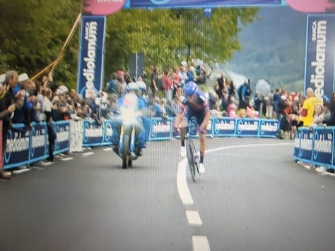 8 shots that show Romain Bardet attacking, being caught and ultimately, finishing second behind Isaac Det Toro on stage 17