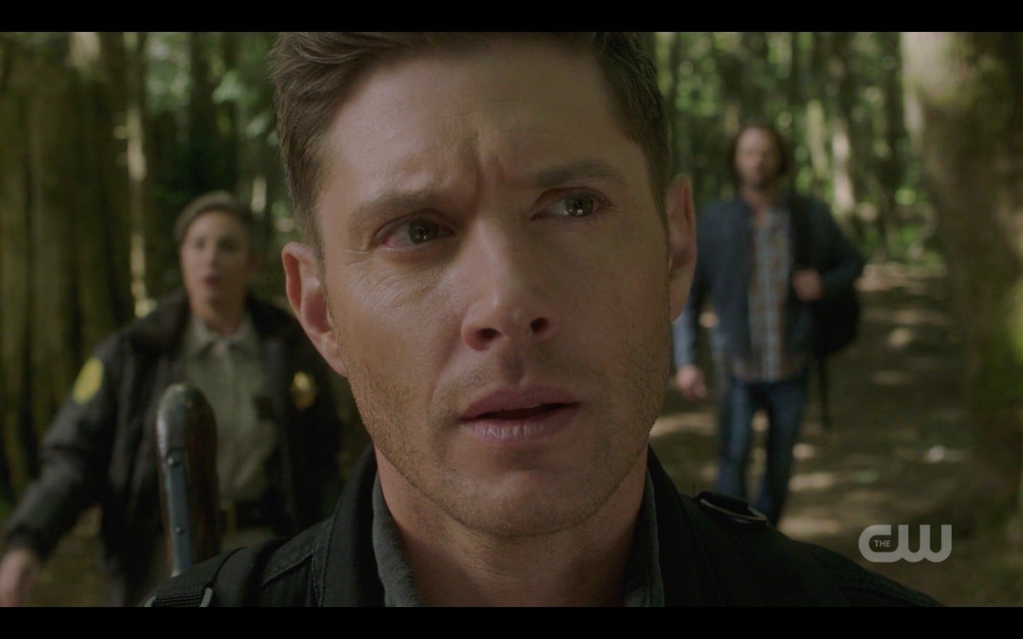 dean winchester rushing ahead of jody sam spn 1403
