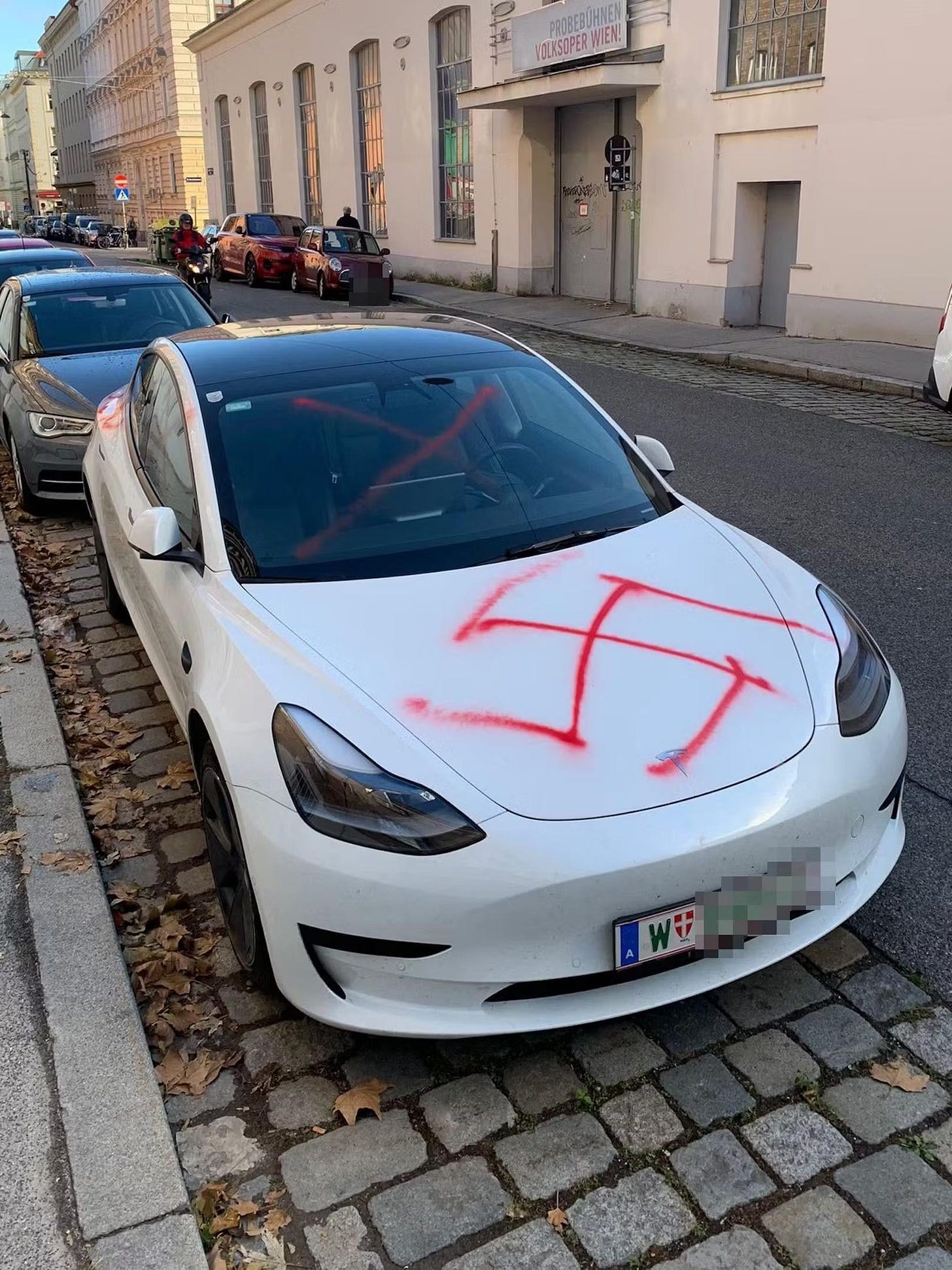 Tesla in Vienna was upgraded to fit Elon Musk : r/EnoughMuskSpam