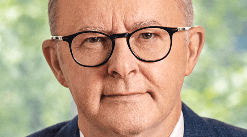 Official portrait of Australian Prime Minister Anthony Albanese Official portrait of Australian Prime Minister Anthony Albanese