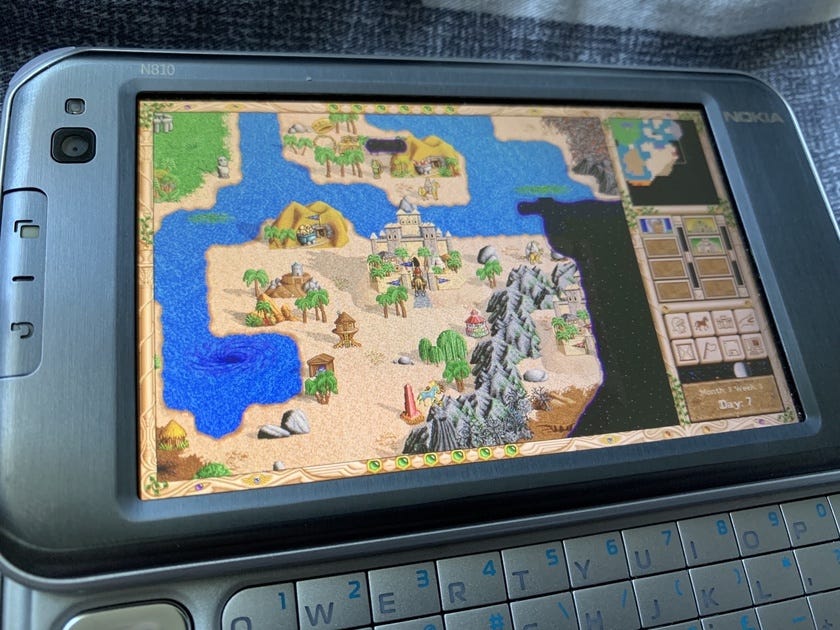 The Linux-powered Nokia N810 from 2007 -- still awesome in 2021