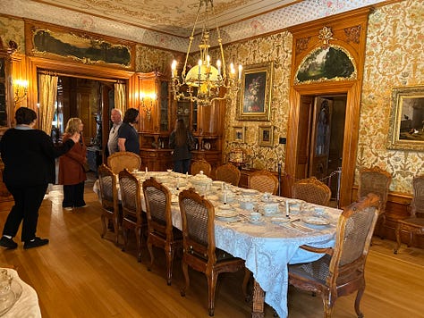 sign, chandelier, table, tour, glass