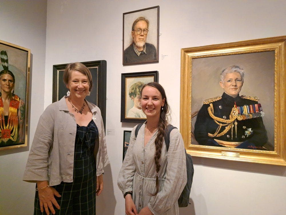 Omma Moonfalk, Caroline dePeyrecave