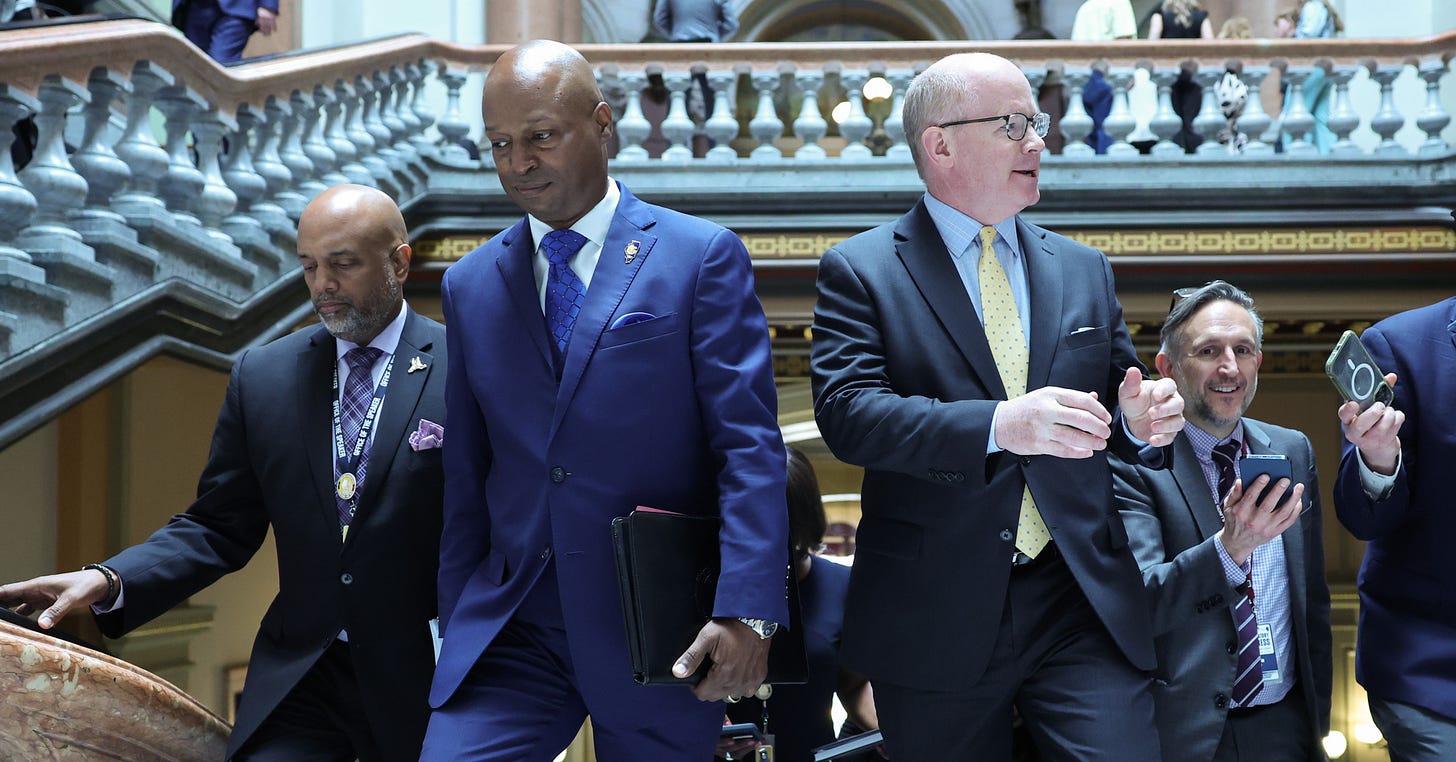 Bears stadium, gas tax, budget battles grip Illinois lawmakers Bears stadium, gas tax, budget battles grip Illinois lawmakers