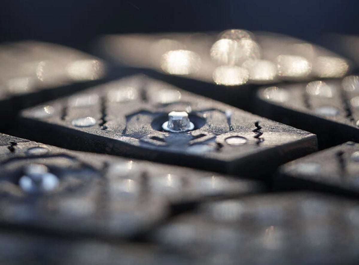 The metal studs are the same as in Nokian's Hakkapeliitta 10 tires