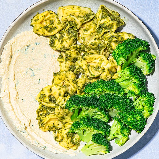 Purple Carrot's Pistachio-Apricot Oats, Pesto Portobello Tortellini, Carolina-Style "Brisket" Sammies, and Lemon Rice Pilaf