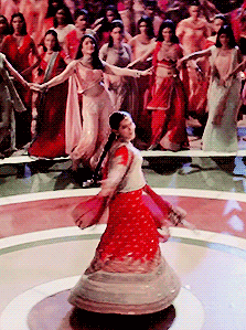 bole chudiyaan gif