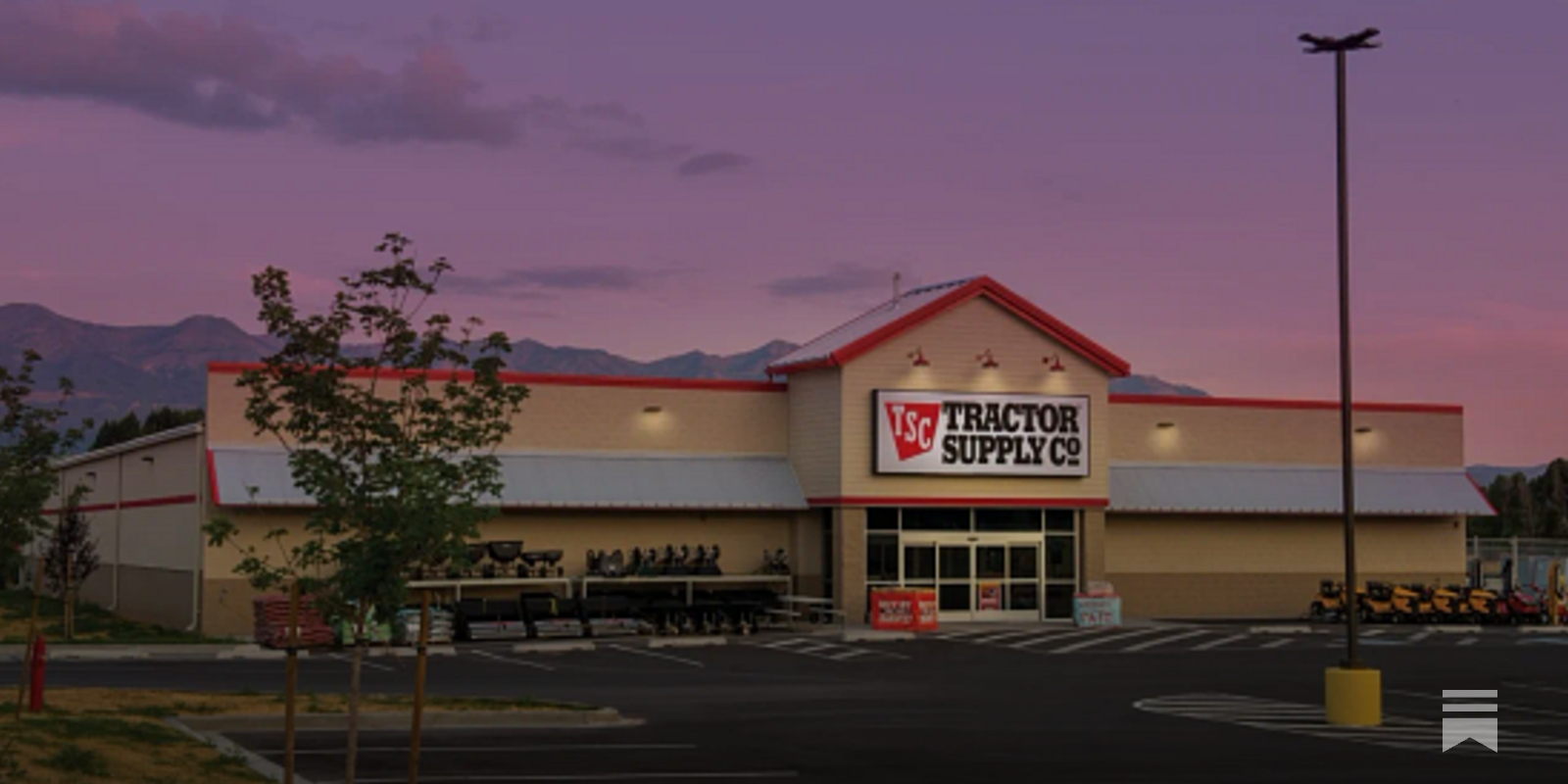 Tractor Supply’s Sale Leaseback-Funded New Store Model May No Longer Work: Why T...