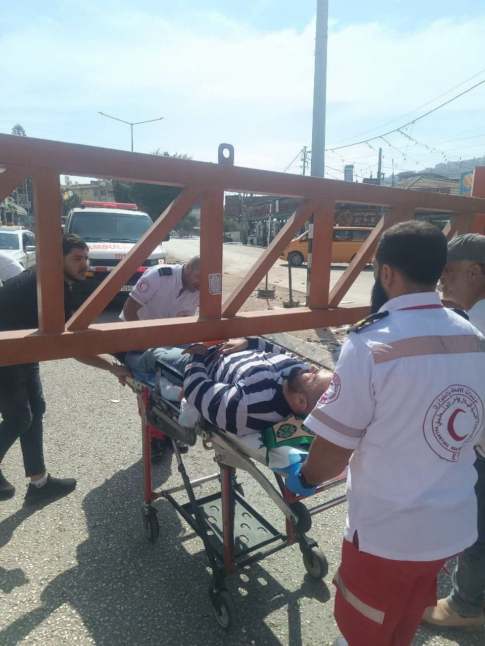 🚨 WEST BANK ALERTS — Blockades Impede Emergency Aid: Injured Olive Harvester Transferred Under Deir Sharaf Iron Gate