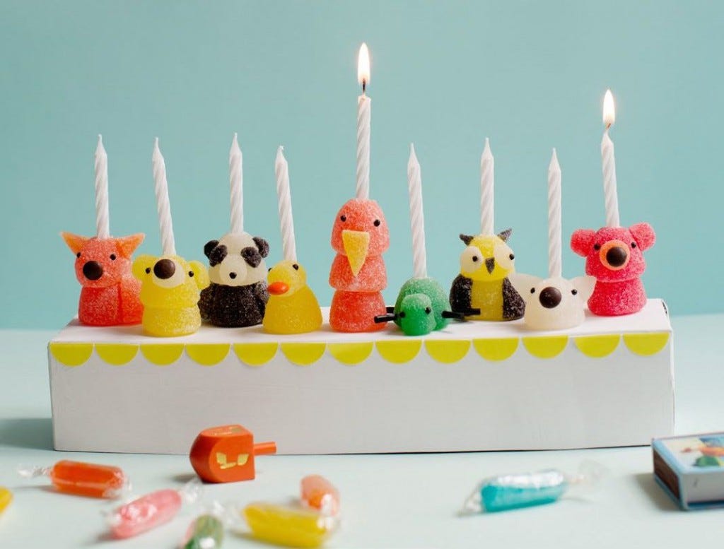 chanukah-candy-menorah