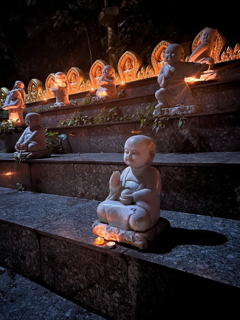 sống ở chùa nganlam