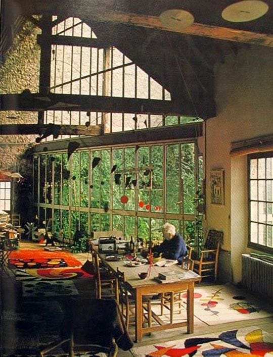 An image uploaded by dc001 on Jul 10, 2023. May present: table, window, tints and shades, textile, plant.