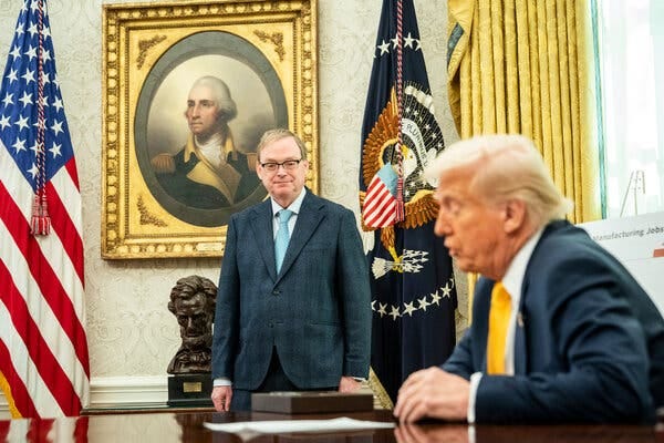 Kevin Hassett Reportedly Becomes Front-Runner for Fed Chair - The New York  Times