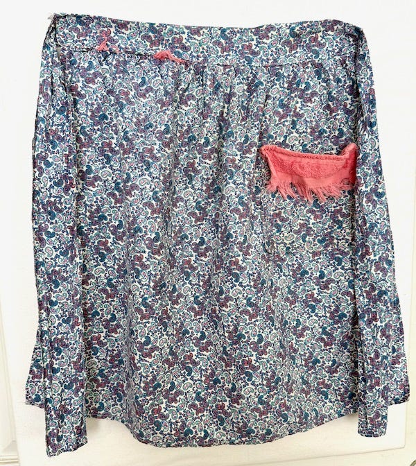 vintage half apron with pocket on left side for left handers