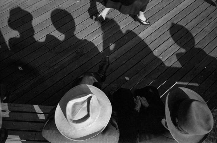Girl Watching, Photography by Harold Feinstein | ArtMajeur Girl Watching, Photography by Harold Feinstein | ArtMajeur