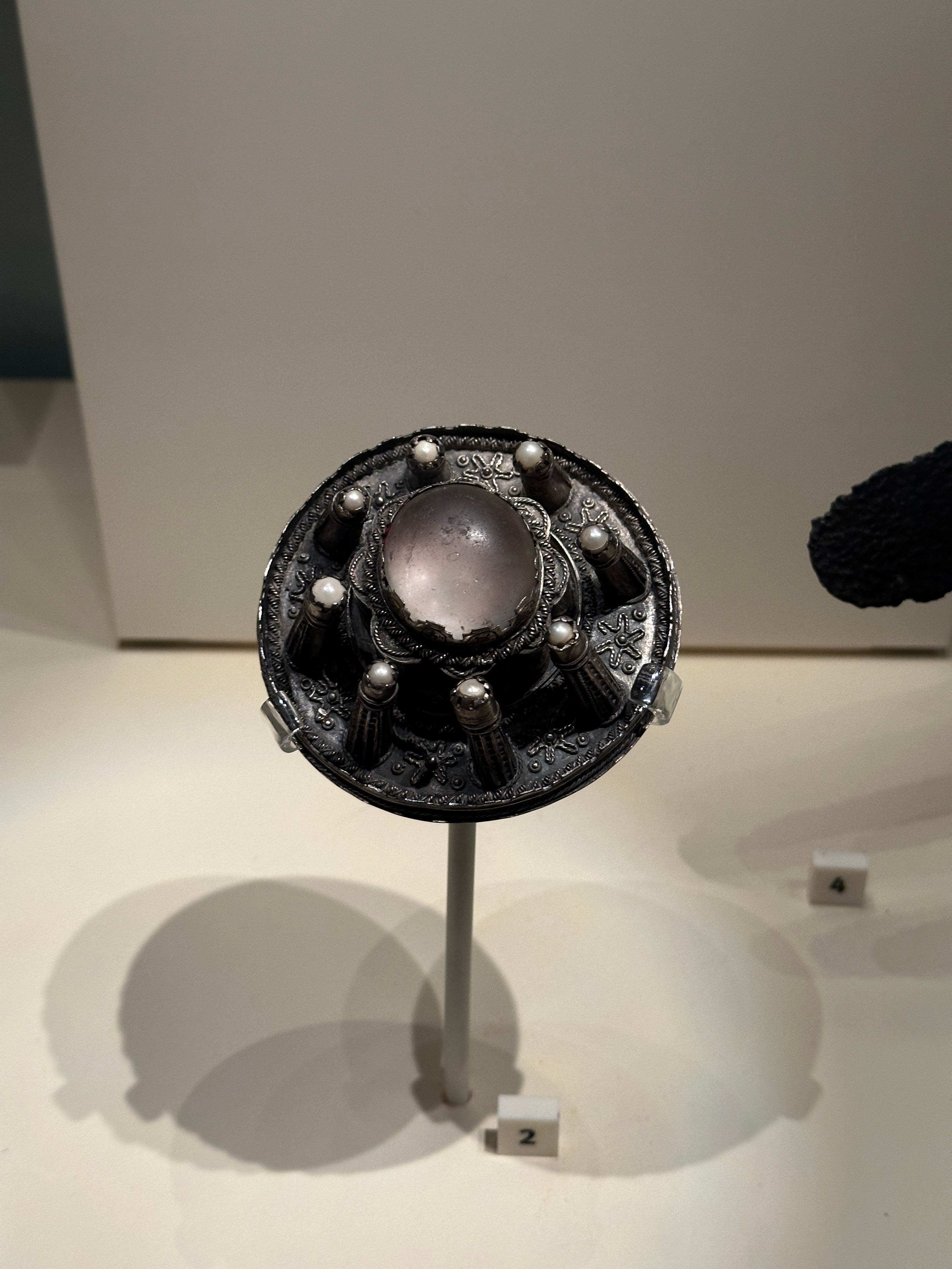 A King's Stolen Talisman: The Brooch of Lorn - by Beth Reid