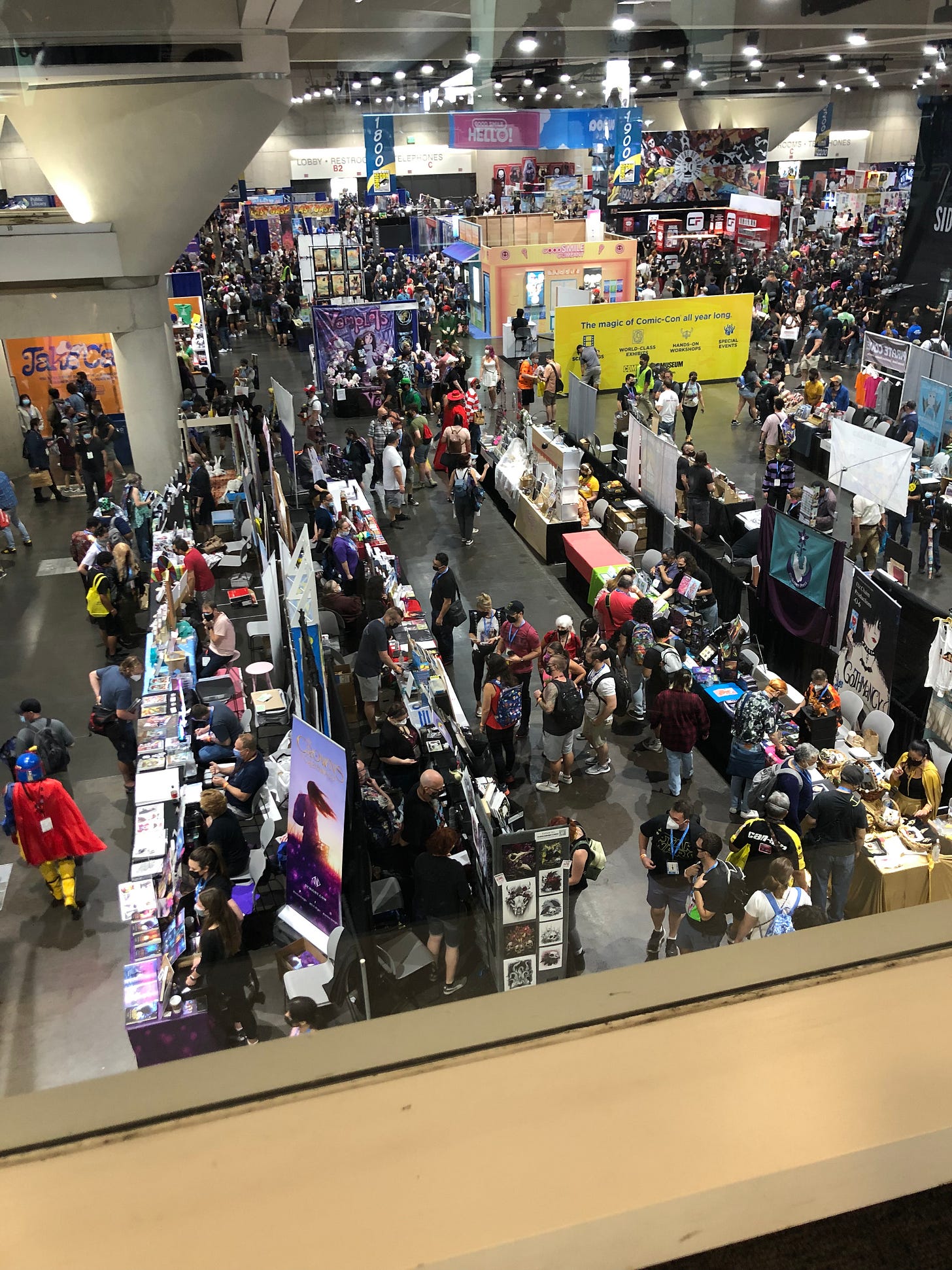 Overview of the Convention floor.
