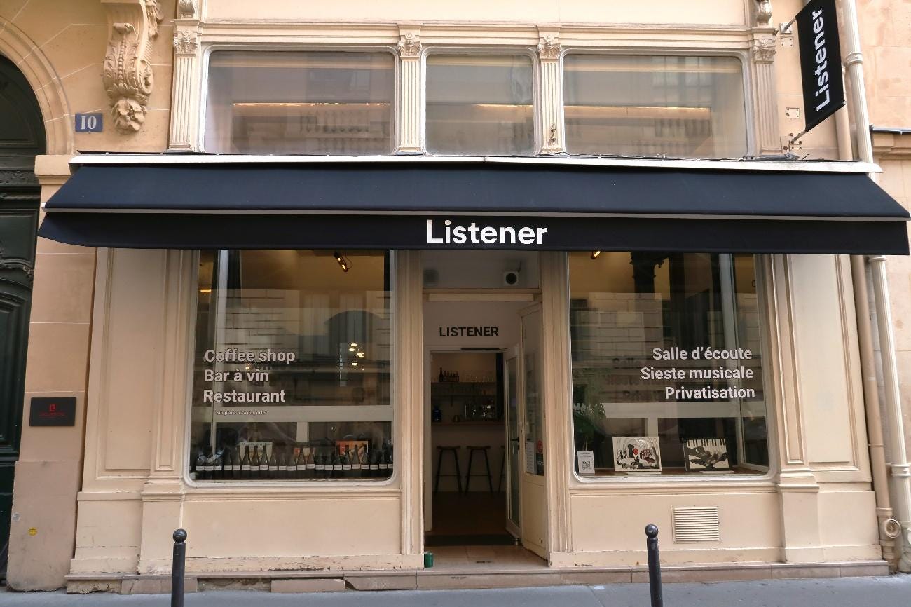 店の正面と入り口

AI 生成コンテンツは誤りを含む可能性があります。