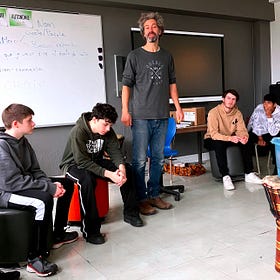 Ateliers et formations dans les écoles 