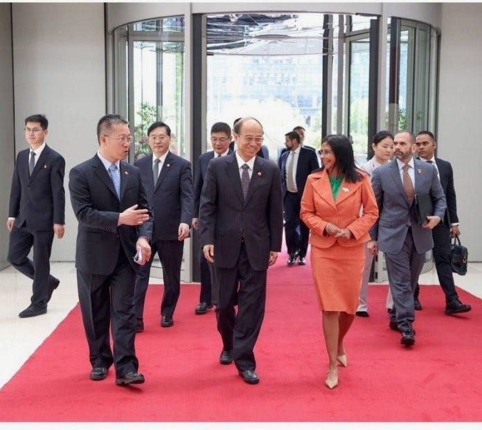 Delcy Rodríguez meeting with Chinese officials in Beijing to discuss Venezuela-China oil cooperation ahead of Chevron’s exit in May 2025.