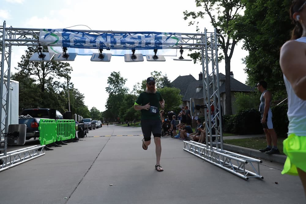 kenny sandals tulsa 5k maple ridge memorial day run
